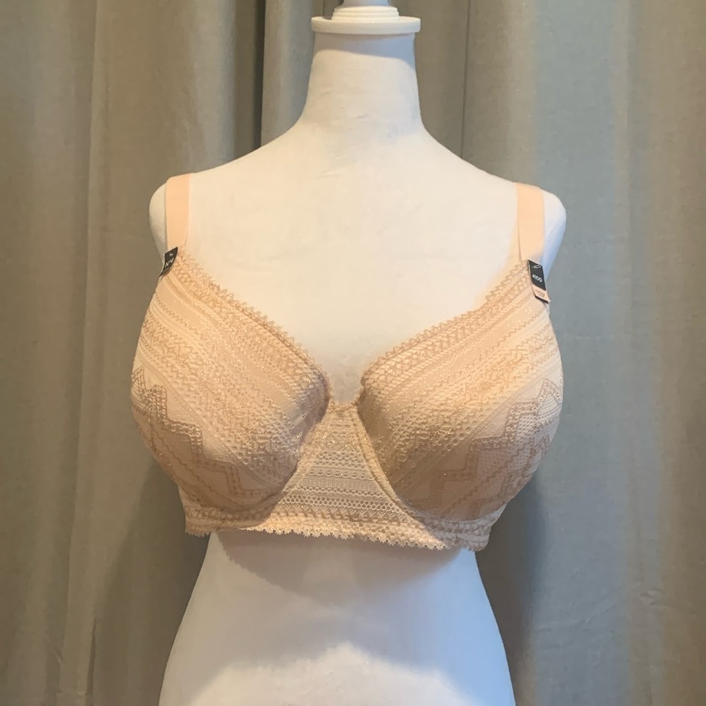 NWT- Etam Lace Peach Adjustable Bra Size 40DD (E)